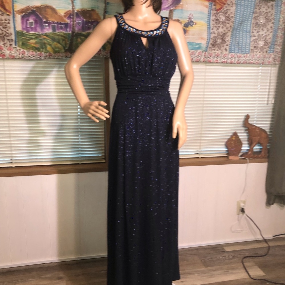 Elegant dark blue sparkly evening dress
